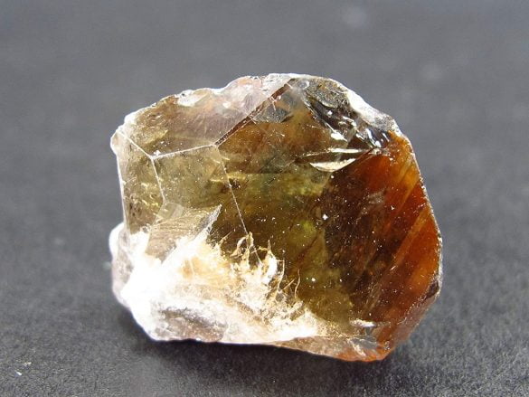 Axinit - Cristale naturale - Pietre semipretioase