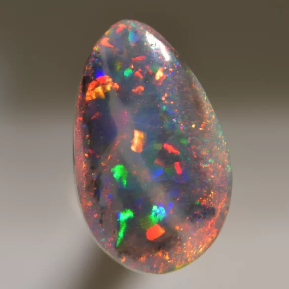 Opal - Cristale naturale - Pietre semipretioase