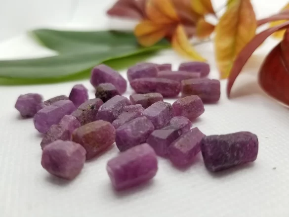 Rubin - Cristale naturale - Pietre semipretioase