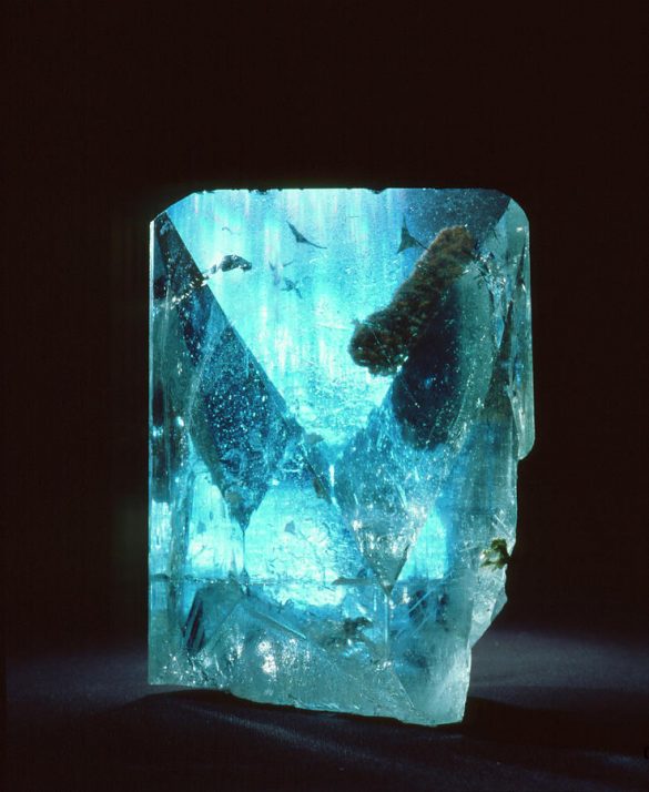 Topaz - Cristale naturale - Pietre semipretioase