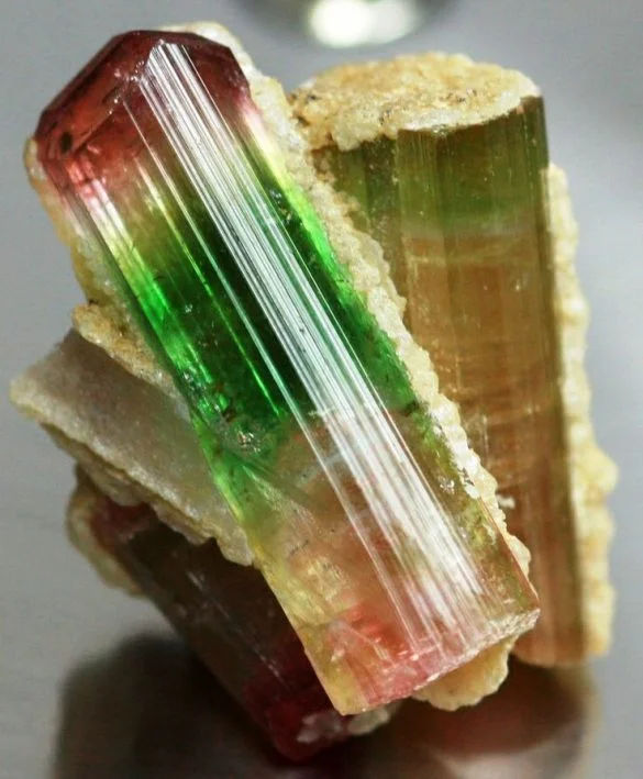 Turmalina - Cristale naturale - Pietre semipretioase